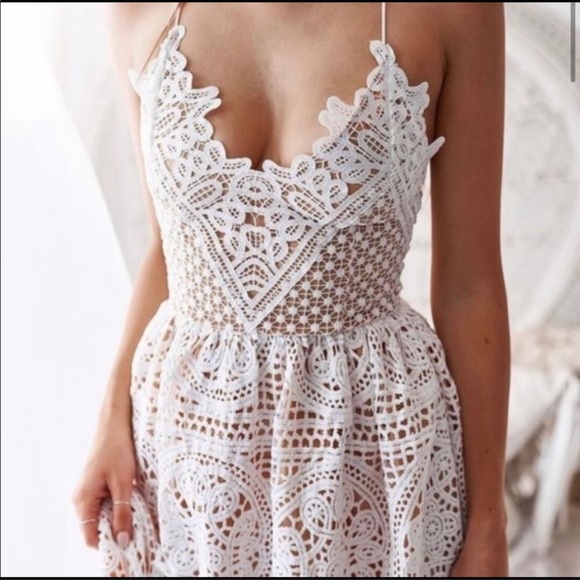 💃🏻AUDREY Boho White Eyelet Dres - Picture 7 of 14